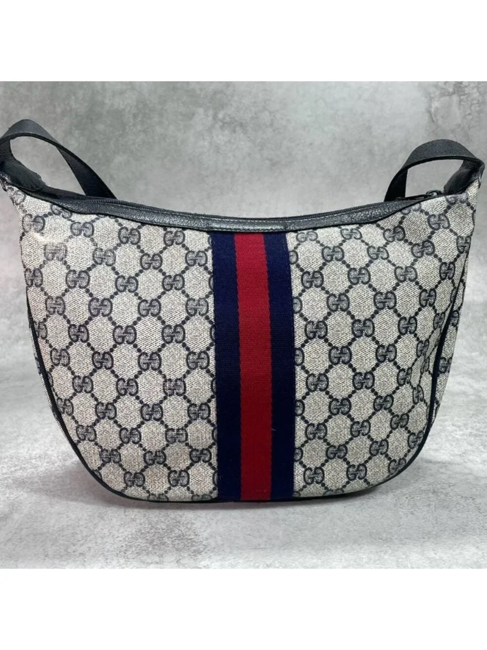 Gucci GG Sherry Line Shoulder Bag Navy Leather Logo
